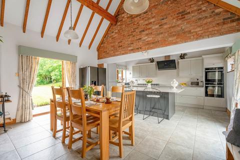 3 bedroom barn conversion for sale, Droitwich WR9