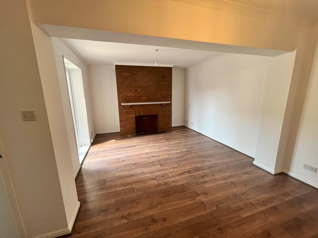 Living &amp; dining room