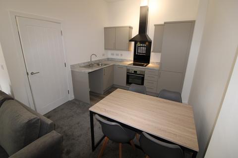 2 bedroom flat to rent, 142 Horninglow Street, Burton upon Trent DE14