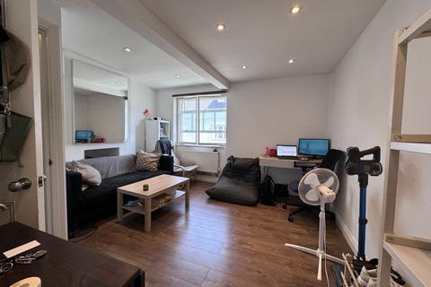 1 bedroom apartment to rent, London SW9
