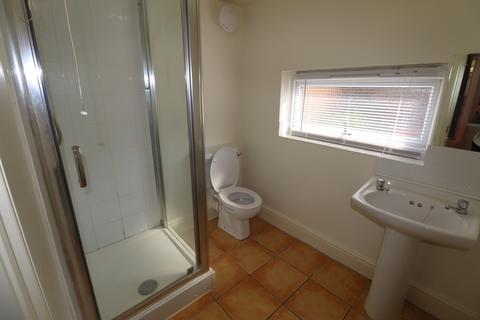 3 bedroom terraced house to rent, Allen Road, Northampton NN1