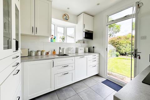 25 Ronald Close, Beckenham, BR3 3HX