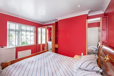 69 Bastion Road, London, SE2 0RH
