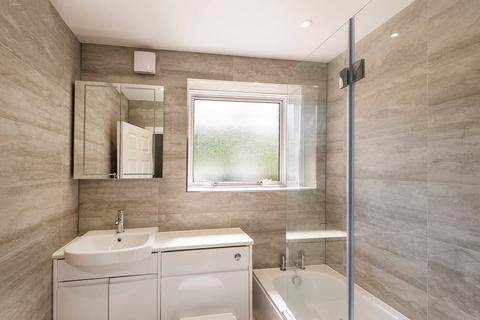 69 Bastion Road, London, SE2 0RH