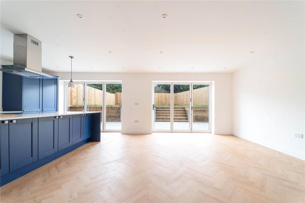 Living / Kitchen