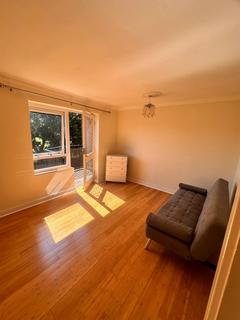 2 bedroom flat to rent, Brocklesbury Close, WATFORD WD24