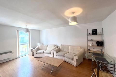 2 bedroom flat to rent, 28 Hulme High Street, Manchester M15