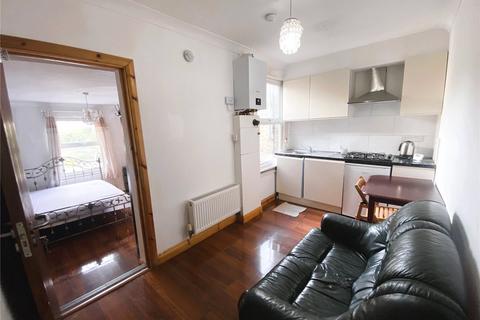 1 bedroom apartment to rent, South Croydon, London CR0