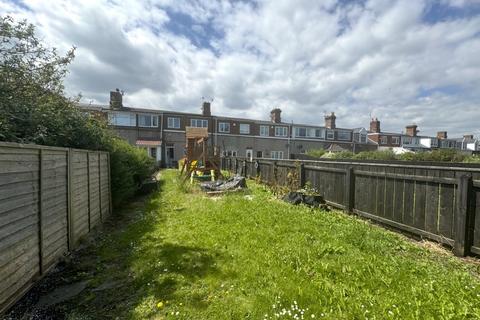 3 bedroom terraced house for sale, Tunstall Terrace, New Silksworth, Sunderland, Tyne and Wear, SR3