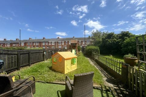 3 bedroom terraced house for sale, Tunstall Terrace, New Silksworth, Sunderland, Tyne and Wear, SR3