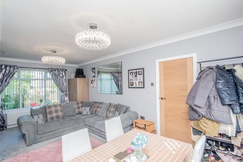 16 Bierley View, Bradford, BD4 6HP