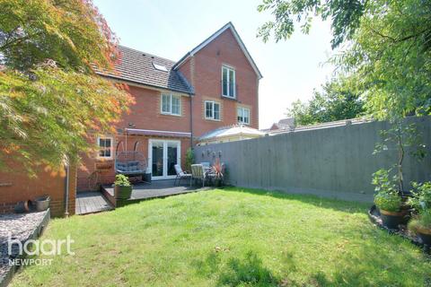 3 bedroom semi-detached house for sale, Chirk Close, Newport