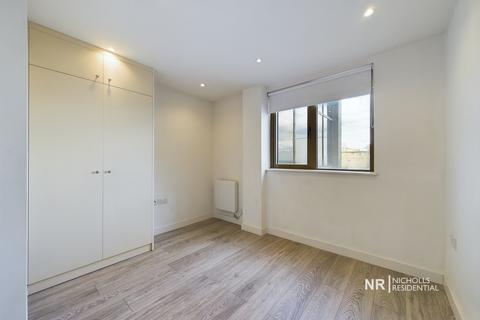 1 bedroom flat for sale, North Cheam SM3