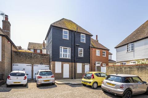 2 bedroom townhouse for sale, Wantsum Mews, Sandwich, Kent, CT13