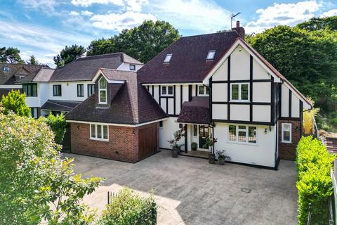 6 bedroom detached house for sale, The Avenue, Brentwood, CM13