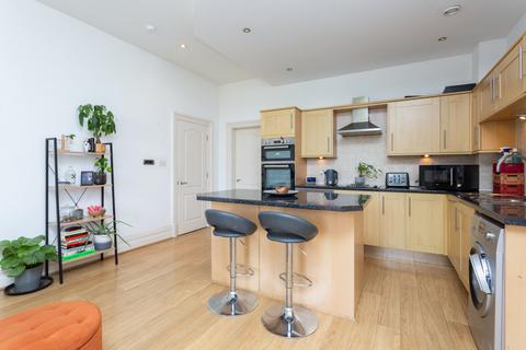 2 bedroom apartment for sale, West Cliff, Preston, Lancashire