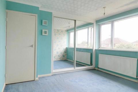 3 bedroom terraced house for sale, Kinross Crescent, Luton, Bedfordshire, LU3 3JS