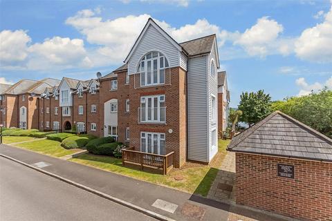 2 bedroom apartment for sale, The Lakes, Larkfield, Kent