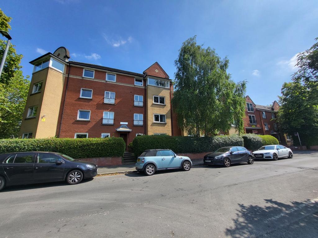 3 Bedroom Apartment FOR RENT