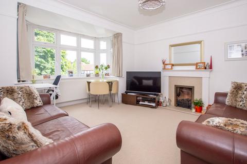 3 bedroom apartment for sale, Pickhurst Rise, West Wickham, BR4