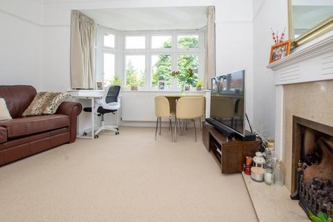 3 bedroom apartment for sale, Pickhurst Rise, West Wickham, BR4
