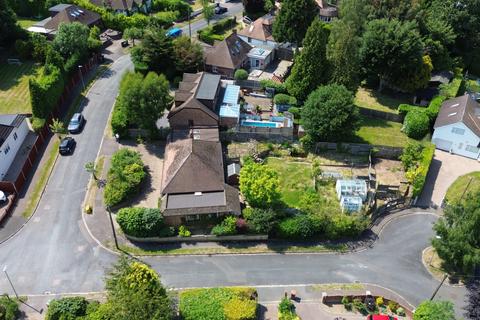 5 bedroom bungalow for sale, Wyatts Close, Chorleywood, Rickmansworth, Hertfordshire, WD3 5TF