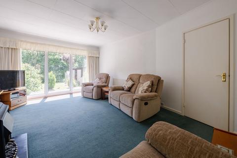 2 bedroom property for sale, Wyburns Avenue, Rayleigh SS6