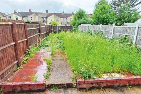 3 bedroom terraced house for sale, 22 Springhead Road, Erith