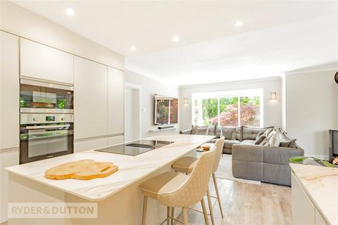 1, Thornlee Thornley Lane, Grotton, Oldham, OL4 5RH