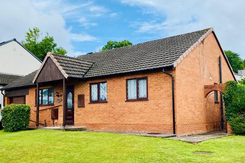 3 bedroom bungalow for sale, The Hawthorns, Lydney