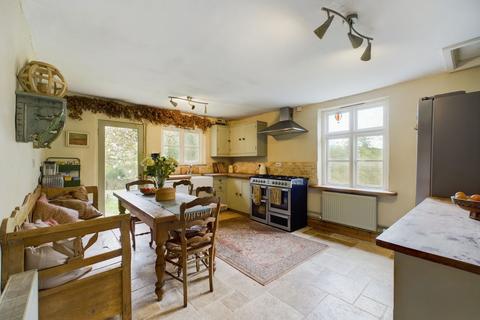 Kilnevin Ayleford, Blakeney, GL15 4AN