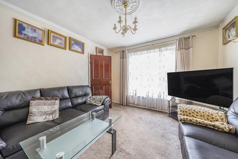 3 bedroom terraced house for sale, Howbury Road, London