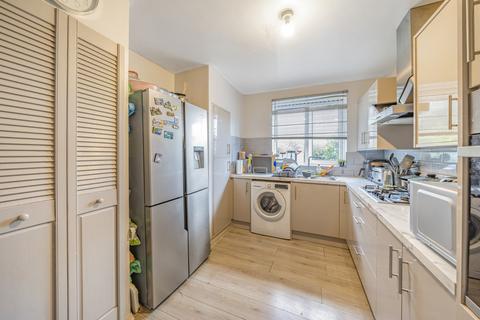 3 bedroom terraced house for sale, Howbury Road, London