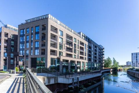 2 bedroom apartment to rent, Artisan Apartments, Montford Place, Stratford, E15