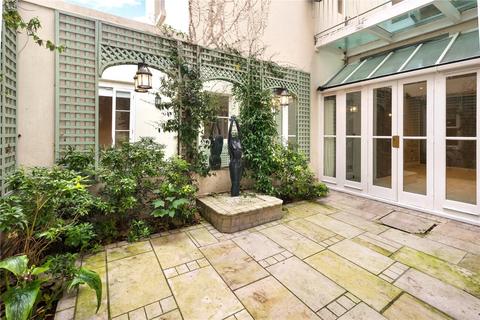 Flat 1, 2 Warwick Square, London, SW1V 2AA