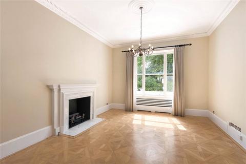 Flat 1, 2 Warwick Square, London, SW1V 2AA
