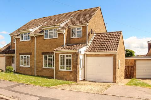 3 bedroom semi-detached house to rent, Greys Road, Merriott