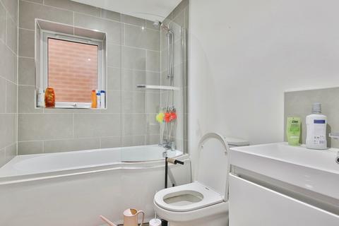 3 bedroom end of terrace house for sale, Sharp Street, Hull, East Riding of Yorkshire, HU5 2AE
