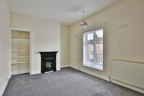 2 bedroom end of terrace house for sale, Edgecumbe Street, Hull, HU5 2EU