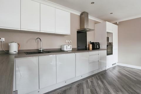 2 bedroom apartment for sale, Liberty House, Liberty Lane, Hull, HU1 1AY