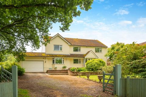 4 bedroom detached house for sale, Rucklers Lane, Kings Langley, Hertfordshire