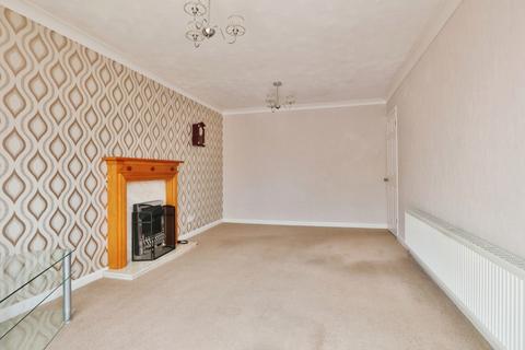 2 bedroom bungalow for sale, Beech Close, Sproatley, Hull,  HU11 4XB