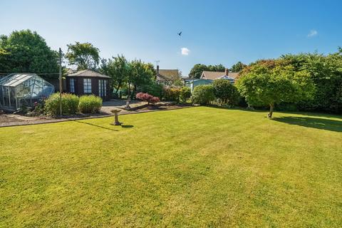 3 bedroom detached bungalow for sale, Gloucester Close, Petersfield, GU32