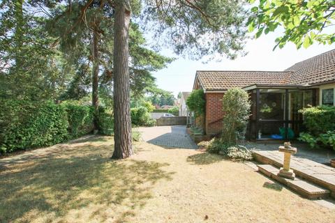 4 bedroom detached bungalow for sale, Kiln Ride, Finchampstead, Wokingham, RG40