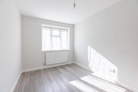 4 bedroom flat for sale, The Grange, East Finchley, London, N2