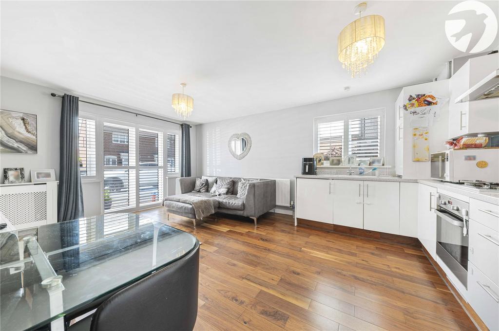 Lounge / Kitchen