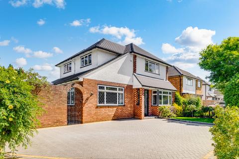 4 bedroom detached house for sale, Ashurst Drive, Shepperton, TW17