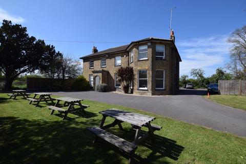 Office to rent, Mucking Wharf Road, Stanford-Le-Hope, SS17