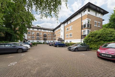 2 bedroom apartment for sale, Byron Court, 7 Makepeace Road, Wanstead, London, E11 1UT