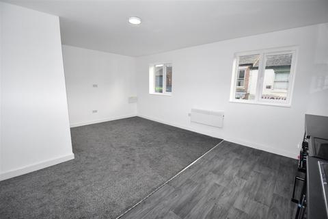 1 bedroom apartment to rent, Meanley Street, Manchester M29